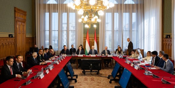 parlamenti alakuló ülés