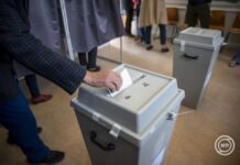 Több mint fele a választópolgároknak már leadta a szavazatát (frissítve)