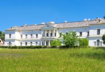 A dobai Erdődy-kastély – ahol a história és a természet egymásra talál