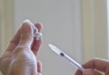 Új kutatás erősíti meg a Covid-oltások biztonságosságát és hatékonyságát