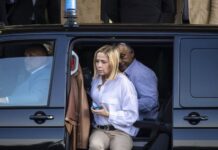 Hűtlen kezelés miatt nyomoz a rendőrség Orbán Viktor közösségi médiás szerződései ügyében